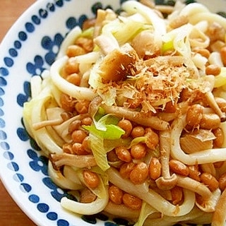 レンジで簡単！ネギ納豆うどん♪ごま油香る